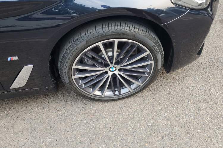 Used BMW 5 Series 2022 Second Facelift 530Li Leading Edition M Sport Package
