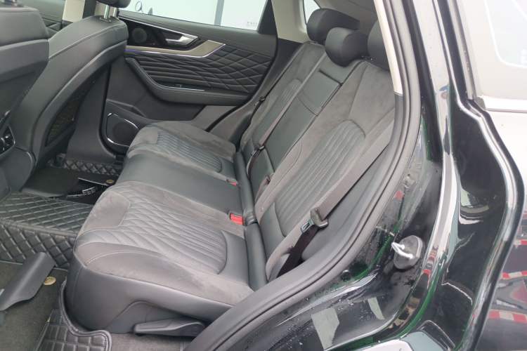 Used Hongqi HS5 2022 Revised Version 2.0T Smart Connect Flagship Edition Left Rear Seat