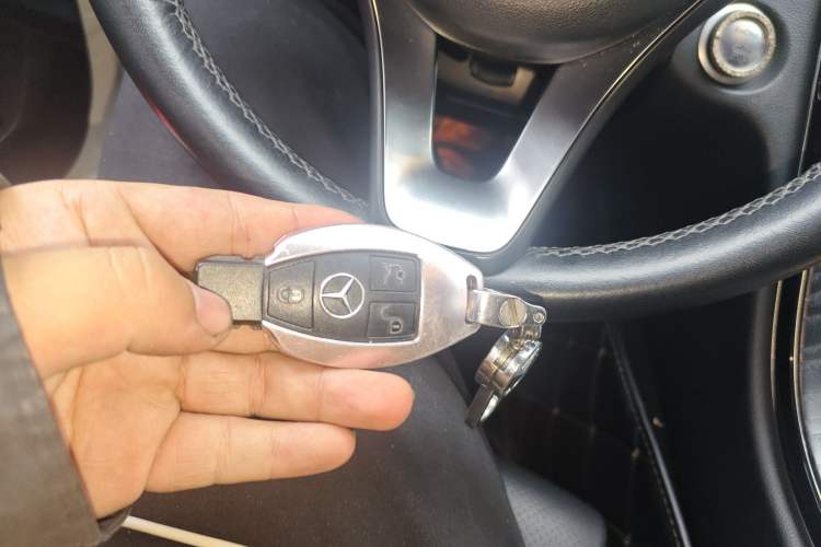 Used Mercedes-Benz C-Class 2017 Restyled C 180 L Fashion Edition Sport Version Vehicle Key