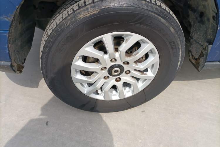 Used Great Wall Poer 2020 2.0T Commercial Version Automatic Diesel Two-Wheel Drive Elite Trim with Long Bed – GW4D20M Left Front Wheel Hub