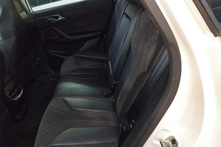 Used Roewe D5X DMH 2024 135 Tech Edition Left Rear Seat