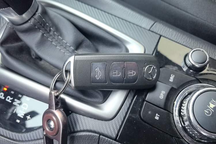 Used Mazda 3 Axela 2019 Cloud-Controlled Version Sedan 1.5L Automatic Comfort Trim China VI Standard