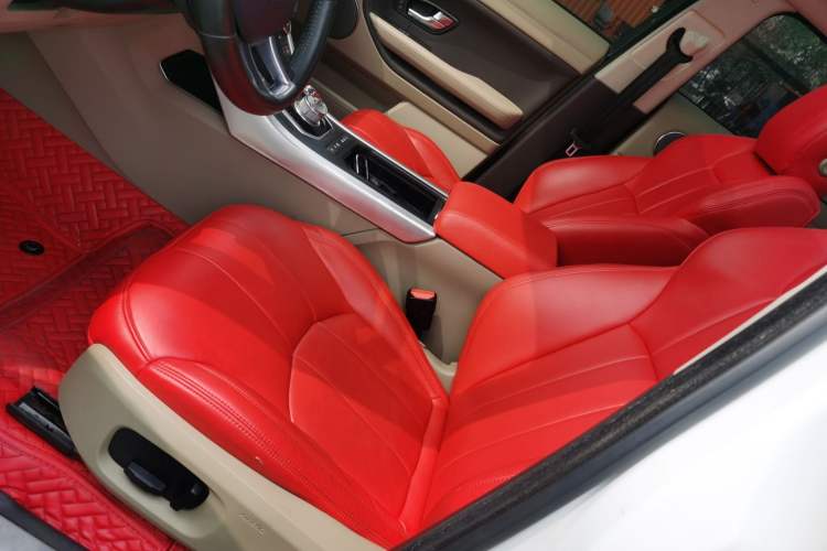 Used Land Rover Range Evoque 2016 2.0T SE Smart Glow Edition
