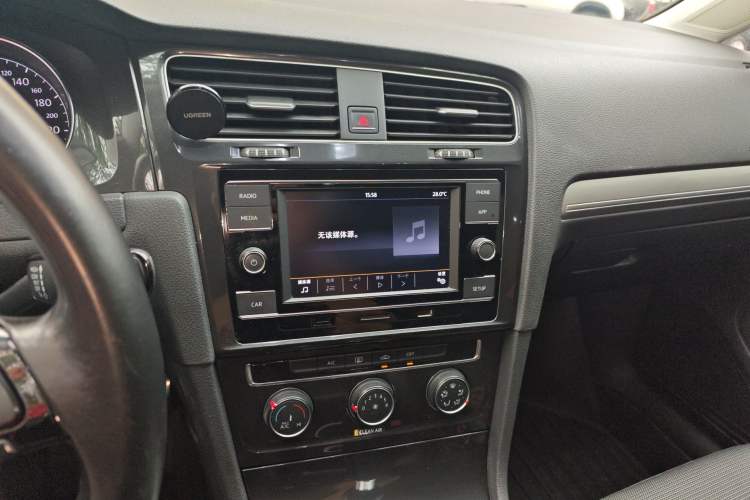 Used Volkswagen Golf 2018 230TSI Manual Comfort Version
