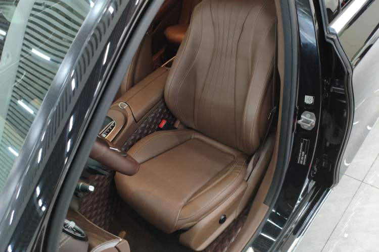 Used Mercedes-Benz E-Class 2020 Facelift E 300 L Stylish Edition