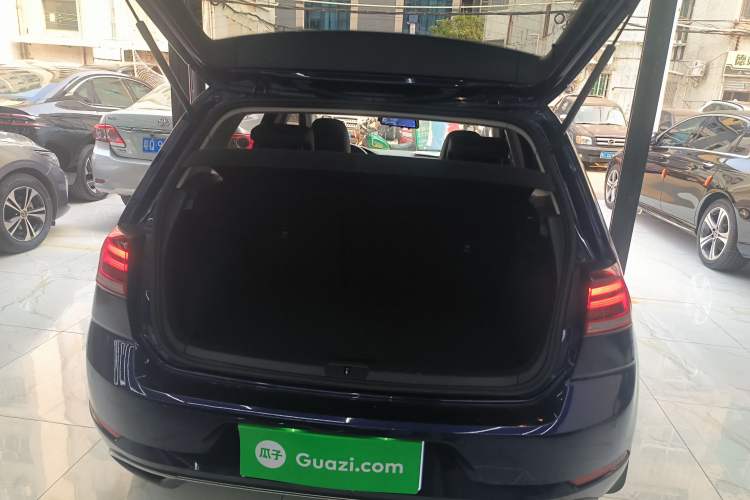 Used Volkswagen Golf 2020 Zhiai Edition 280TSI DSG Comfort Model Trunk