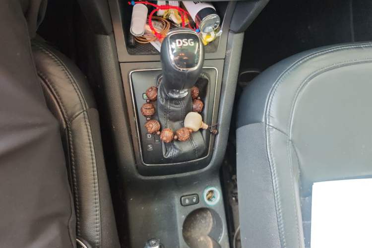 Used Skoda Yeti 2014 1.4 TSI DSG Polar Edition Gear Lever