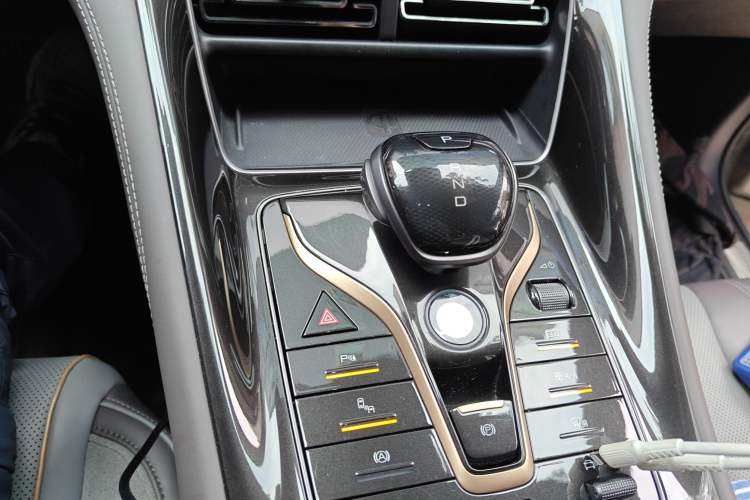 Used BYD Frigate 07 2023 DM-i 100KM Prestige Model Gear Lever