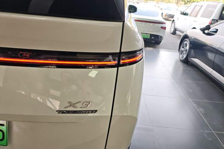 Used XPeng X9 2024 640 All-Wheel Drive High-Performance Max