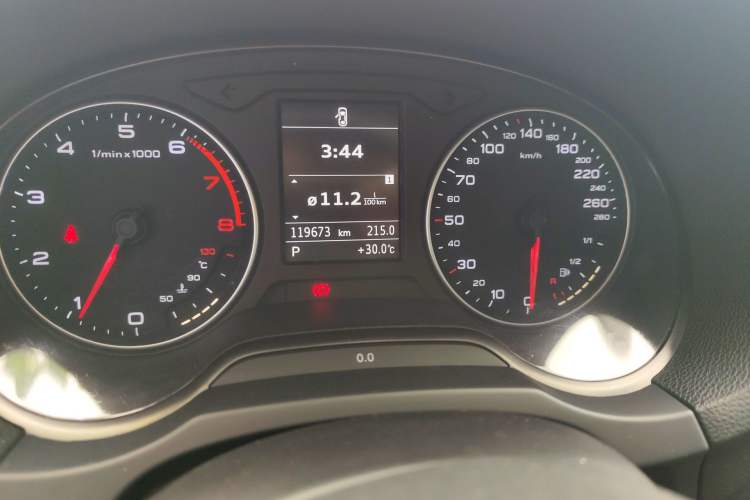 Used Audi A3 2014 Limousine 35 TFSI Automatic Fashion Model
