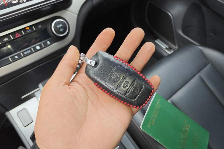 Used Haval H6 Coupe 2018 Blue Label 1.5T Automatic Two-Wheel Drive Luxury Model Vehicle Key