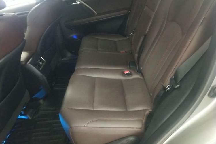 Used Lexus RX 2020 300 4x4 Elegant Edition China VI Left Rear Seat