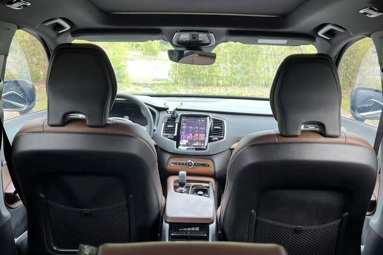 Used Volvo XC90 2023 B6 Zhiyi Luxury Edition 7-Seater