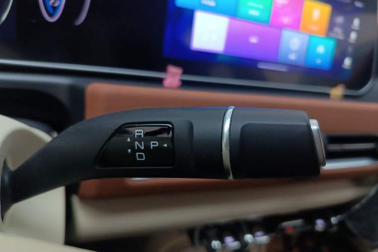 Used ORA Good Cat 2023 401 km Standard Range Luxury Version Ternary Lithium
