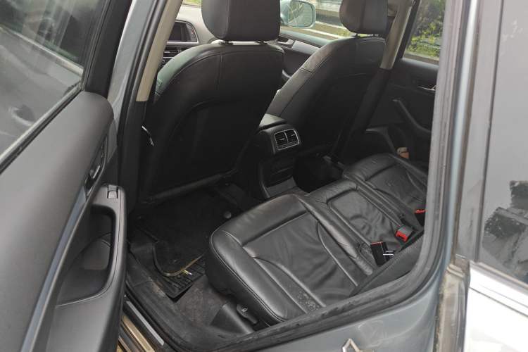Used Audi Q5 2012 2.0TFSI Technology Model Left Rear Seat