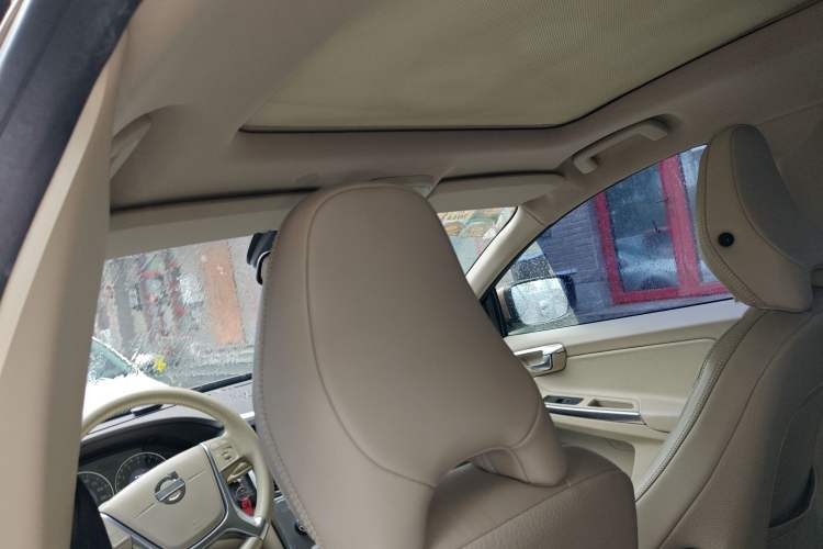 Used Volvo XC60 2012 T5 Comfort Edition
