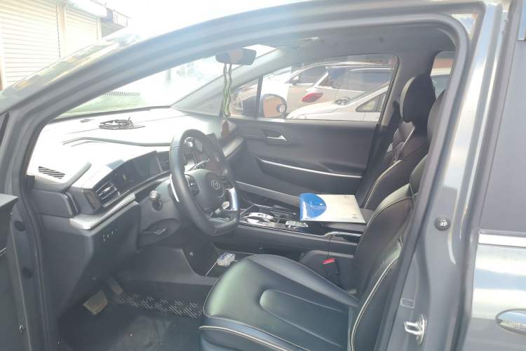 Used Hyundai Custo 2021 270TGDi Prestige LUX Left Front Seat