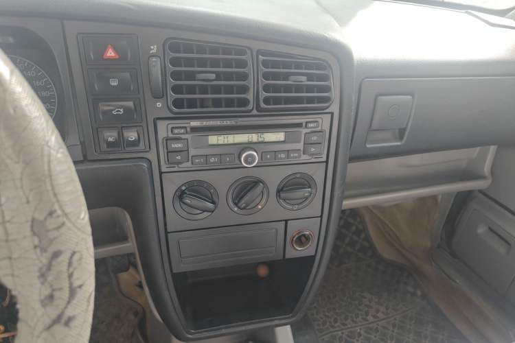 Used Volkswagen Jetta 2010 1.6L Partner
