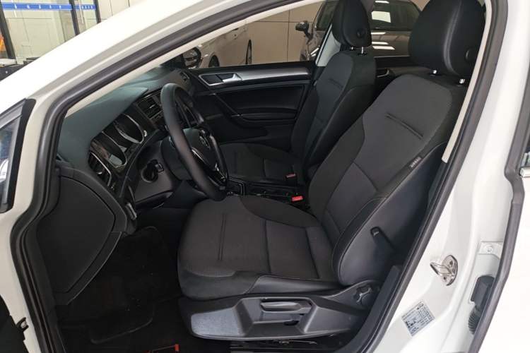 Used Volkswagen Golf 2019 280TSI DSG Comfort Version China VI Standard
