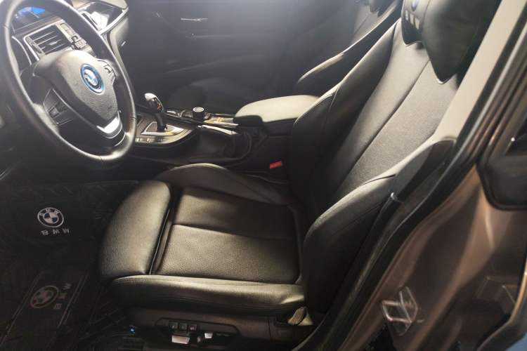 Used BMW 3 Series GT 2018 320i Sport Edition
