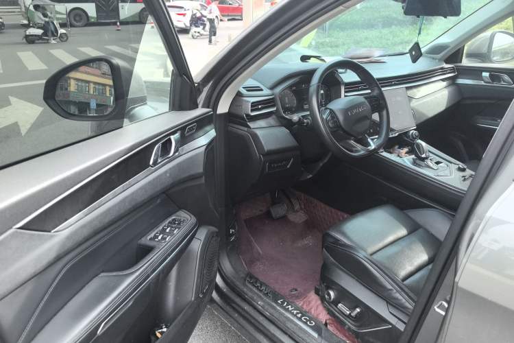 Used Lynk & Co 01 2021 2.0TD Two-Wheel-Drive Pro Trim
