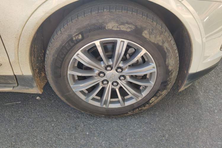 Used Cadillac XT5 2016 25T Luxury Model