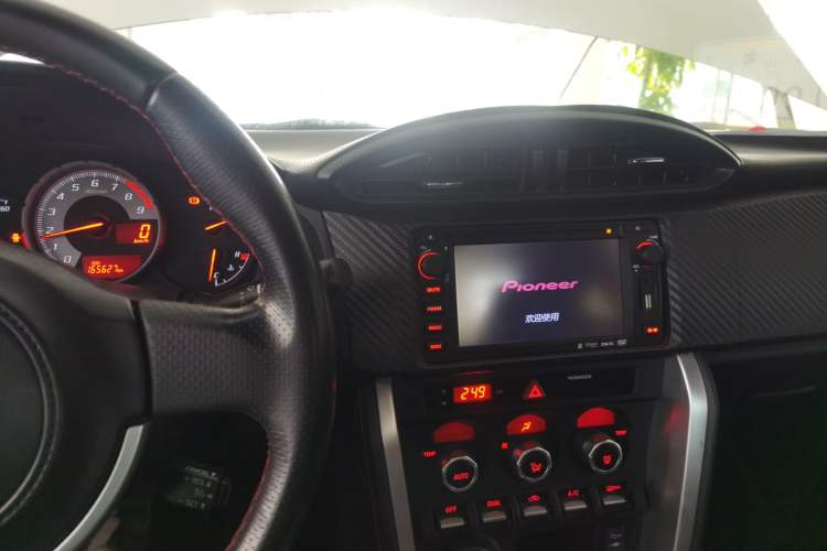 Used Toyota 86 2014 2.0L Manual Luxury Version