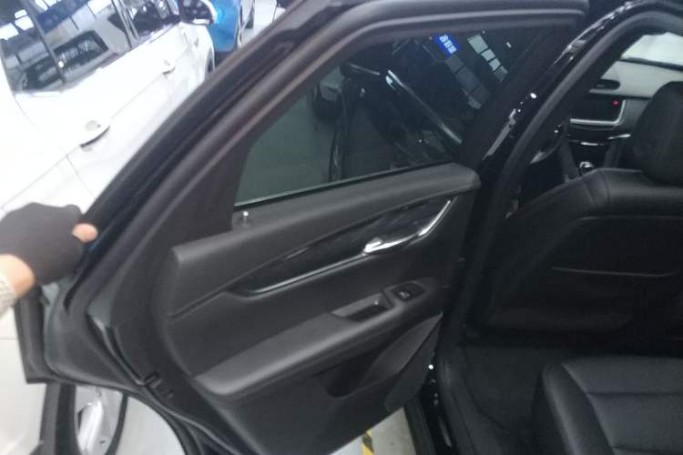 Used Cadillac XT5 2022 2.0T Two-Wheel Drive Luxury Version