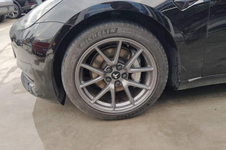 Used Tesla Model 3 2021 Standard Range Rear-Drive Upgraded Version Left Front Wheel Hub