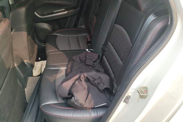 Used Haima Fumei 2017 1.6L Manual Luxury Model Left Rear Seat