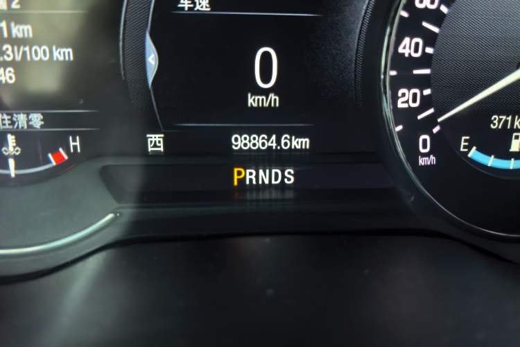 Used Lincoln MKC 2017 2.0T Two-Wheel Drive Deluxe Edition