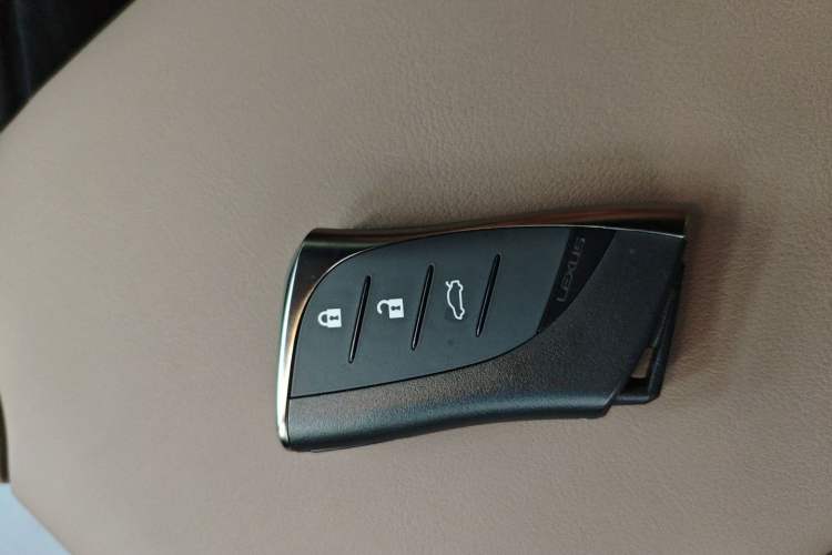 Used Lexus ES 2022 200 Luxury Edition