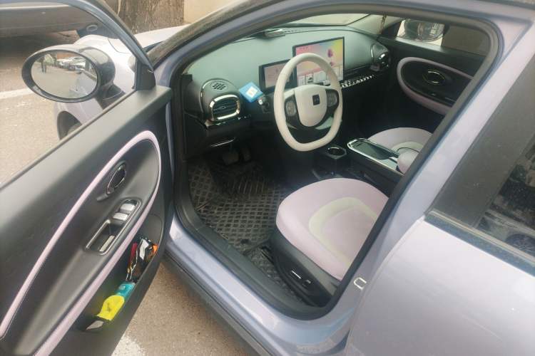 Used JAC Yiwei 3 2023 405km Pro Driver Seat