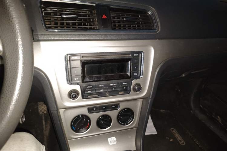 Used Volkswagen Lavida 2015 1.6L Manual Comfort Edition