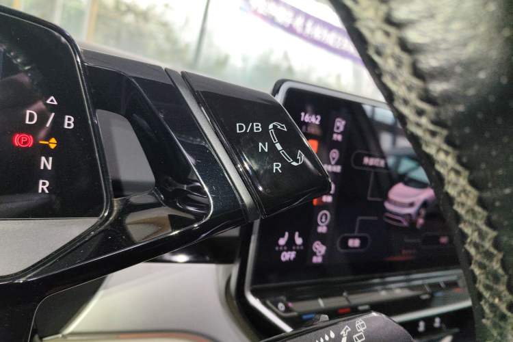 Used Volkswagen ID.6 CROZZ 2021 Long-Range PRO Edition
