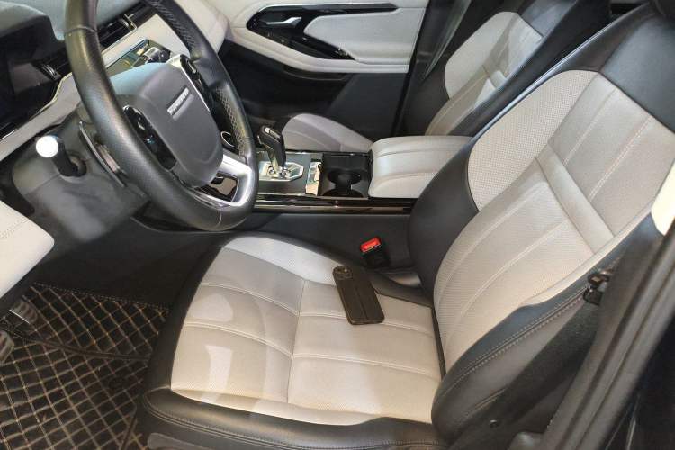 Used Land Rover Range Evoque 2020 249 PS R-DYNAMIC SE Sport Technology Edition Left Front Seat