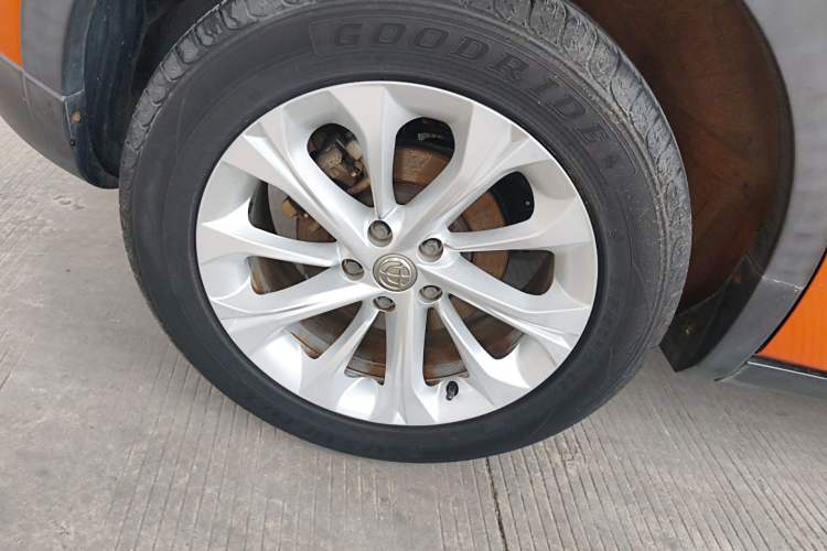 Used Brilliance V3 2016 1.5L Automatic Smart Version