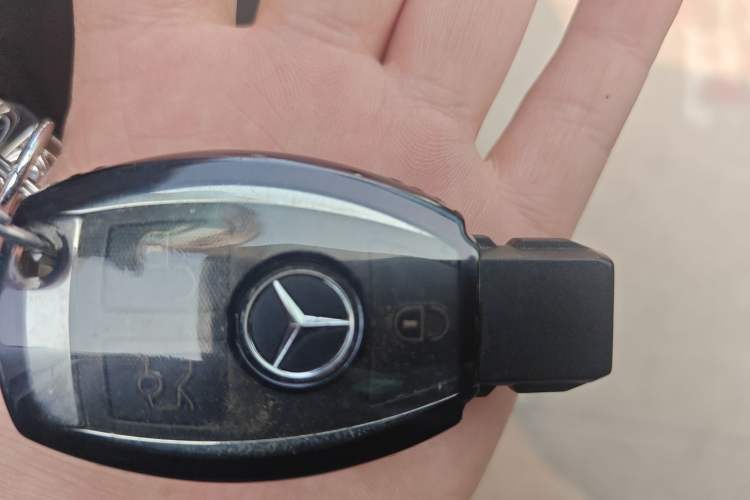 Used Mercedes-Benz R-Class 2011 R 350 L 4MATIC