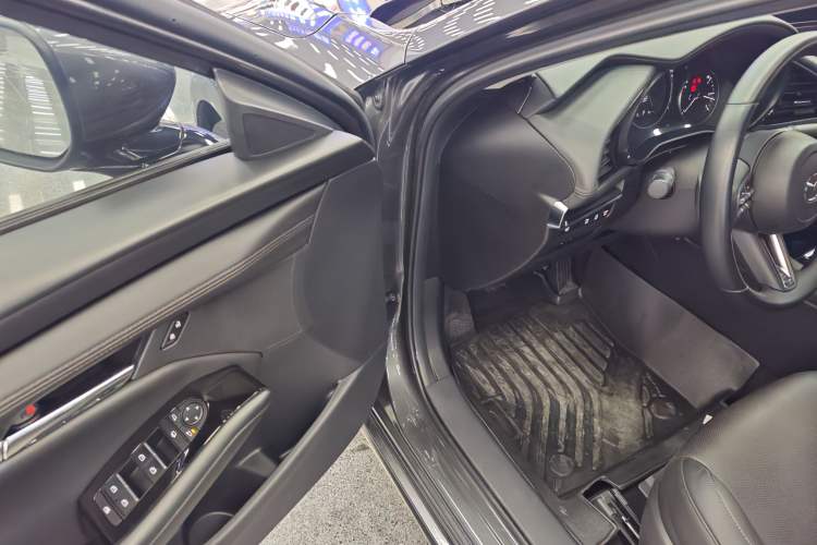 Used Mazda Mazda 3 Axela 2021 2.0L Automatic Zhiyao Edition
