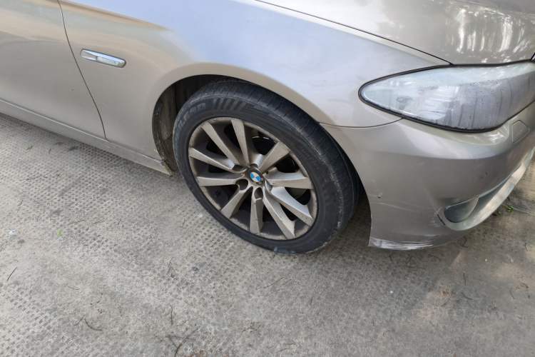 Used BMW 5 Series 2012 530Li Leading Model Right Front Wheel Hub