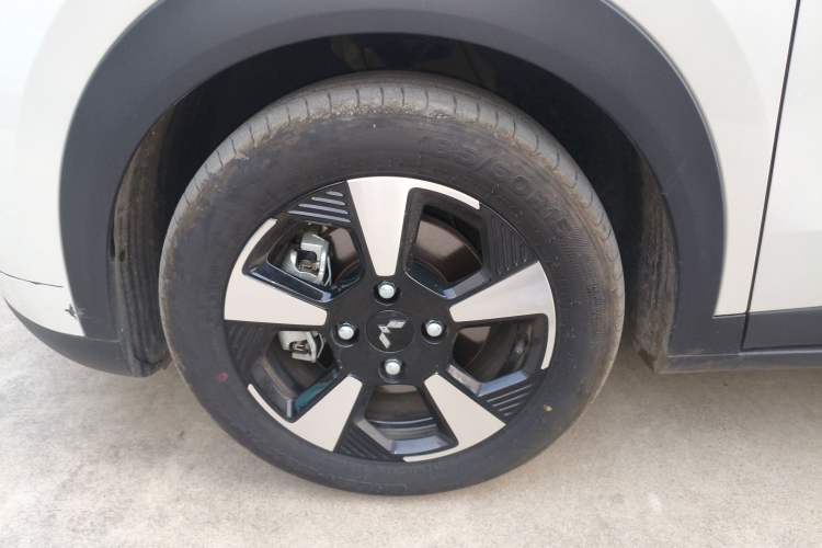 Used Wuling Bingo PLUS 2024 330 km Range Five-Seater Version