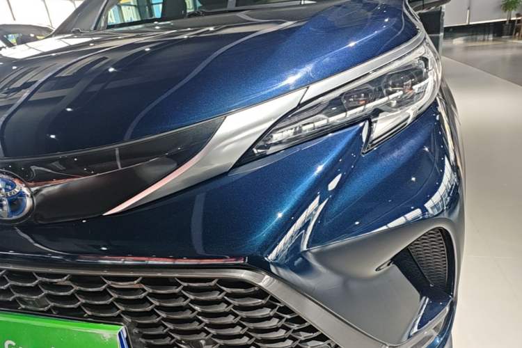 Used Toyota Granvia 2022 2.5L Hybrid Flagship Edition Left Front Headlight