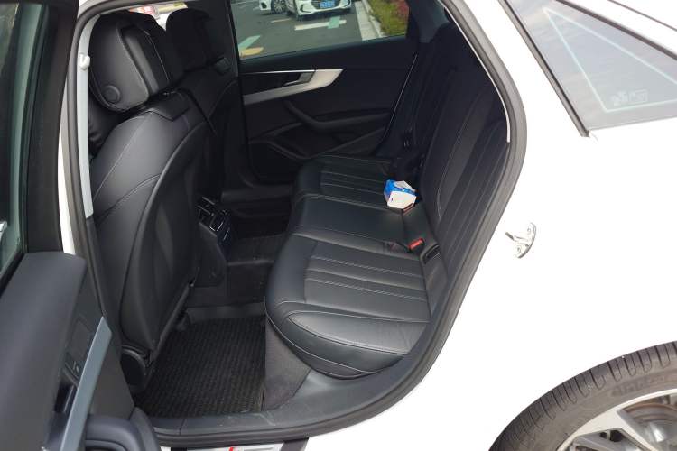 Used Audi A4L 2022 40 TFSI Fashion Dynamic Model