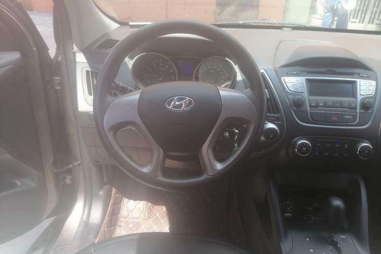 Used Hyundai ix35 2015 2.0L Automatic 2WD Comfort Edition China IV Standard
