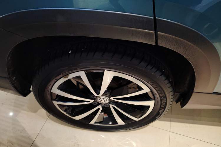 Used Volkswagen Tharu 2019 280TSI Two-Wheel Drive Luxury Version China VI Standard