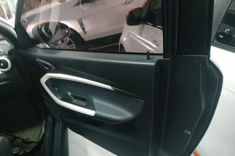 Used Chery New Energy Little Ant 2021 200 000-Yuan Ant Fan Edition Energetic Version NMC Lithium Battery 301 km