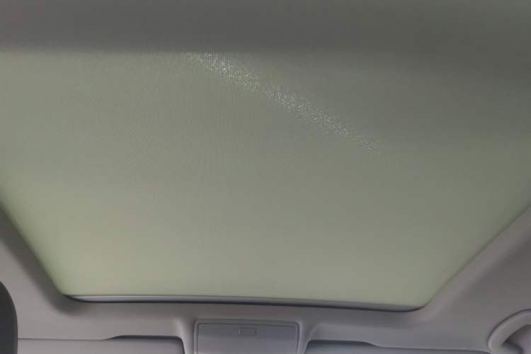 Used Volkswagen Tiguan L 2023 Restyled 330TSI Automatic Two-Wheel Drive R-Line Enhanced Comfort Version