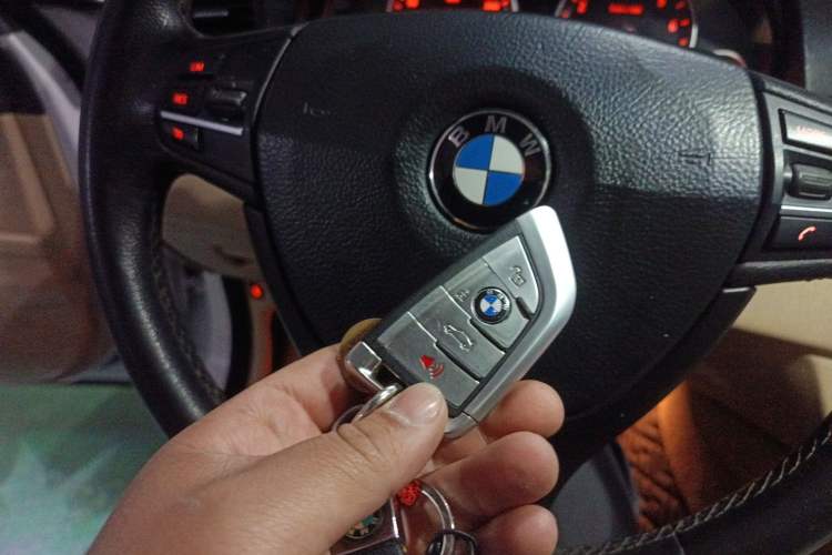 Used BMW 5 Series 2013 525Li Leading Model Vehicle Key