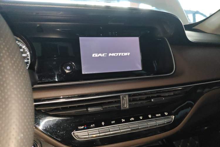 Used GAC Trumpchi M6 2019 270T Automatic Luxury Edition (6-seater) - China V Standard