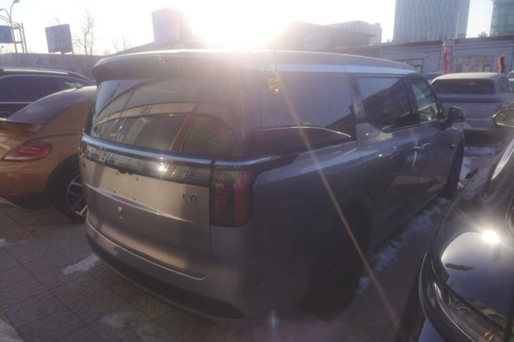 Used Zeekr 009 2022 WE Edition